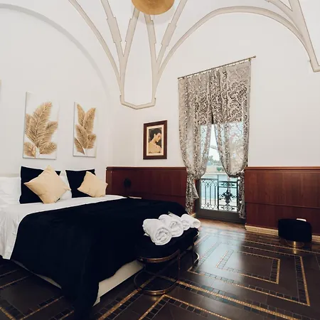 Verso Oriente Bed & Breakfast *