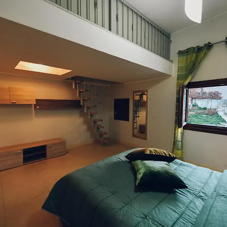 Verso Oriente Bed & Breakfast 4*