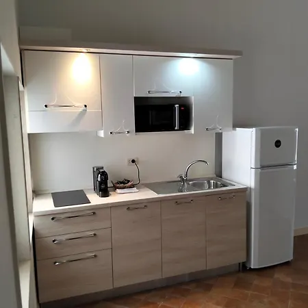 Verso Oriente Bed & Breakfast 4*