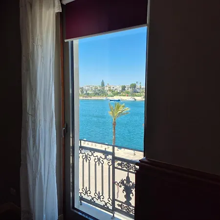 Verso Oriente Bed & Breakfast 4*